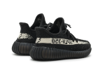 Yeezy Boost 350 V2 Oreo ,kids - Image 3